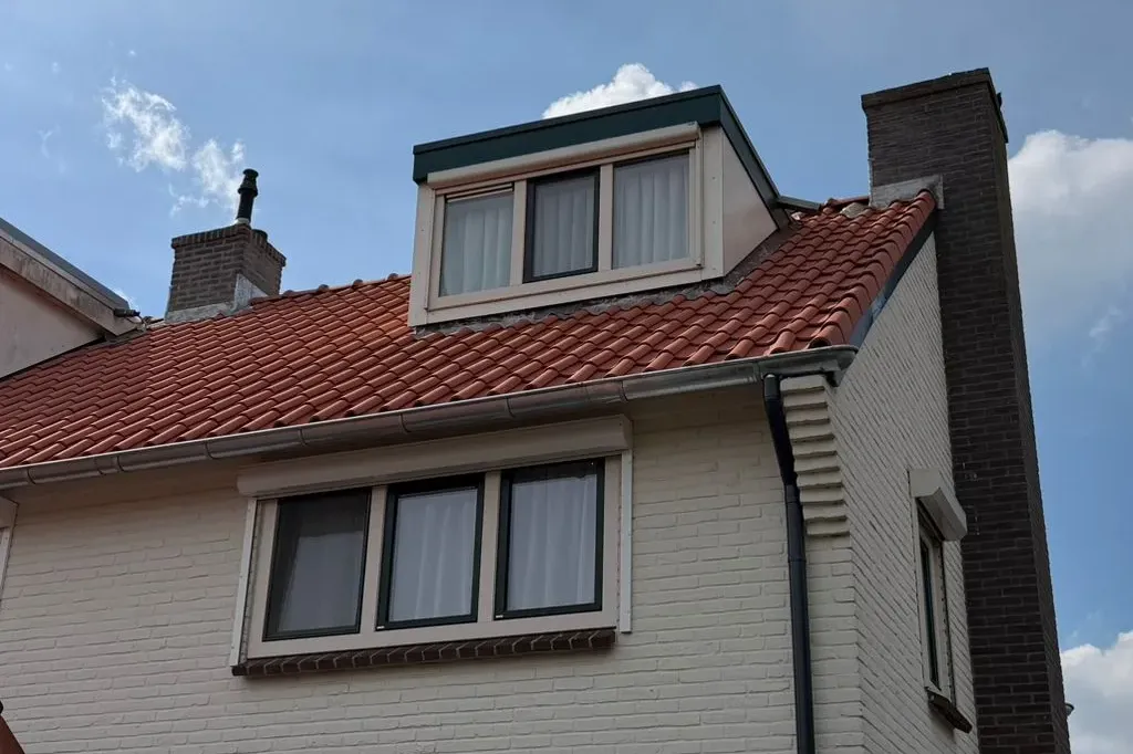 Pannendak leggen door Van Beek Dak en Onderhoud in het Gooi