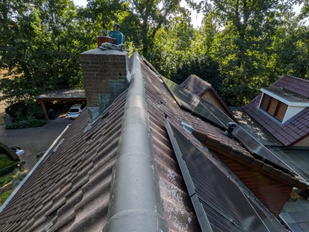 Dakproject uitgevoerd door Van Beek Dak en Onderhoud in het Gooi